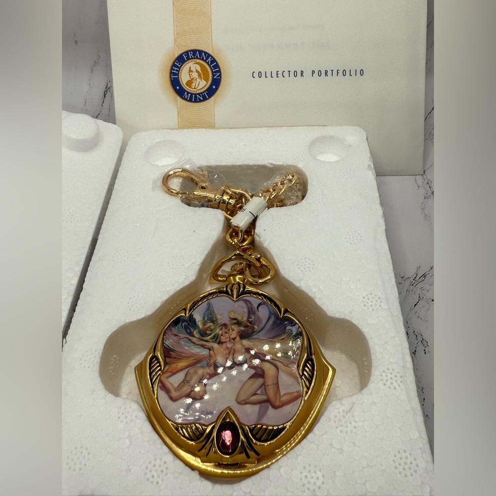 Franklin Mint The FEBFRUARY Calendar Girl Pocket Watch Julie Bell Design UNUSED